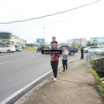 Runner Photo 5954304