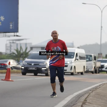 Runner Photo 5955721