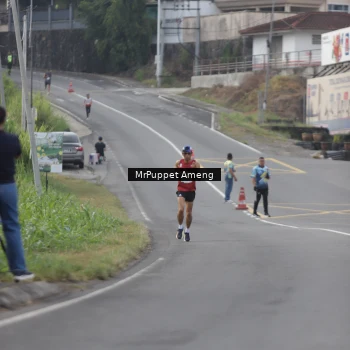 Runner Photo 5955843