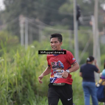 Runner Photo 5956335