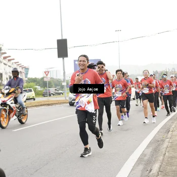 Runner Photo 5956472