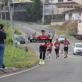 Runner Photo 5956590