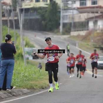Runner Photo 5956597