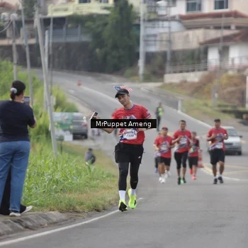 Runner Photo 5956600