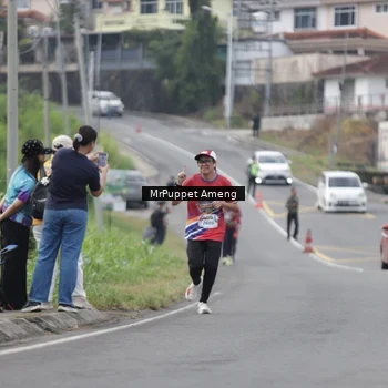 Runner Photo 5957342