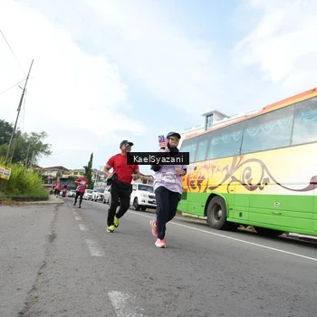 Runner Photo 5957875