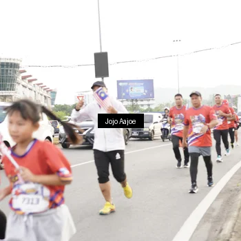 Runner Photo 5959246
