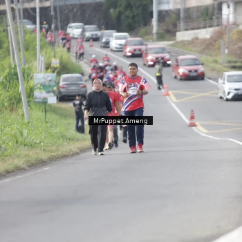 Runner Photo 5959640