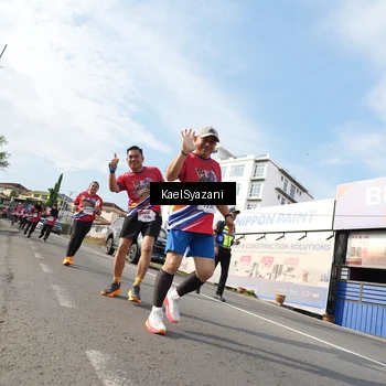 Runner Photo 5959843