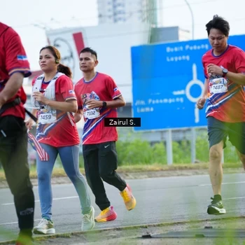 Runner Photo 5961863