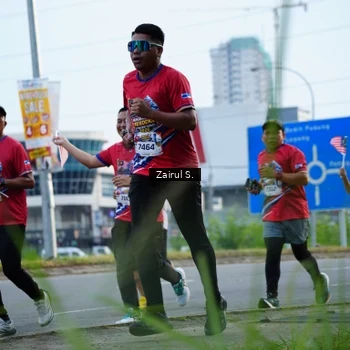 Runner Photo 5962298