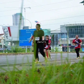 Runner Photo 5962545
