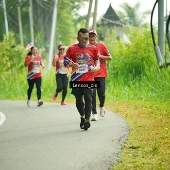 Runner Photo 5962903