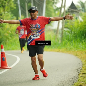 Runner Photo 5963123