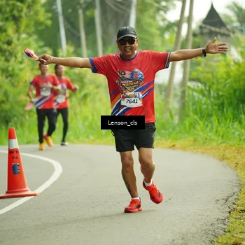 Runner Photo 5963132