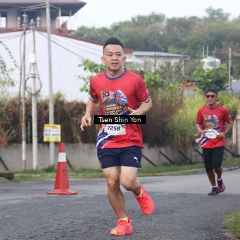 Runner Photo 5963408