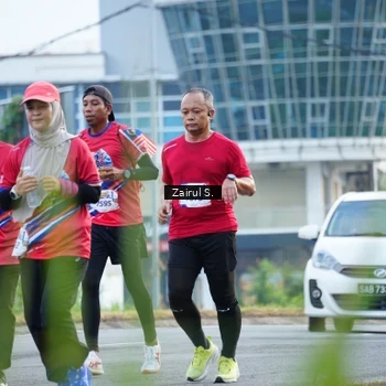 Runner Photo 5963438