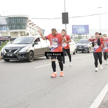 Runner Photo 5963566