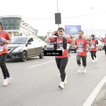 Runner Photo 5963575