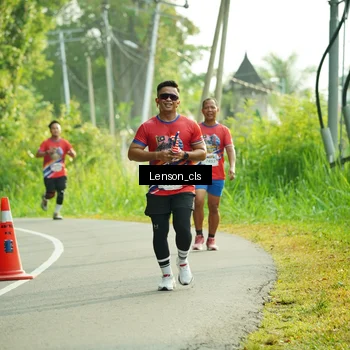 Runner Photo 5963597