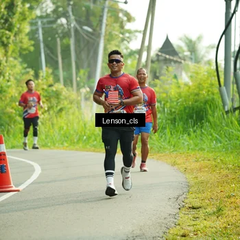 Runner Photo 5963599