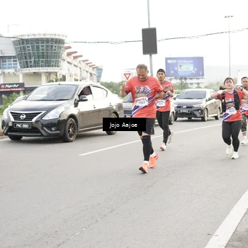 Runner Photo 5963699