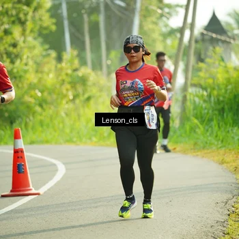 Runner Photo 5963756