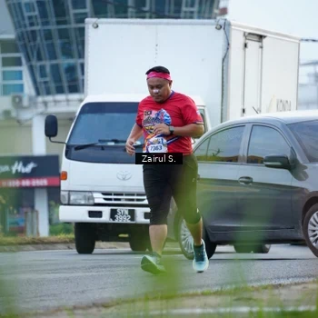 Runner Photo 5963935