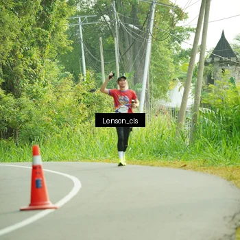 Runner Photo 5964137