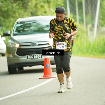 Runner Photo 5964453