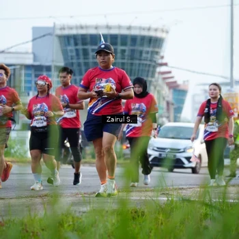 Runner Photo 5966149