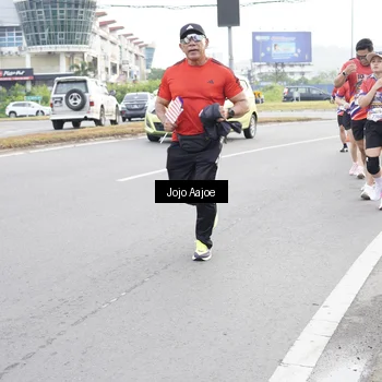 Runner Photo 5968924