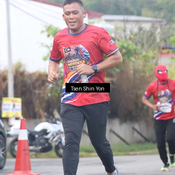 Runner Photo 5970606
