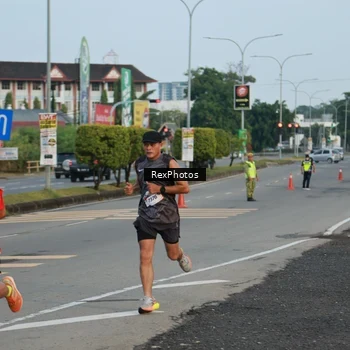 Runner Photo 5972396