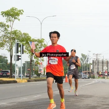 Runner Photo 5972613