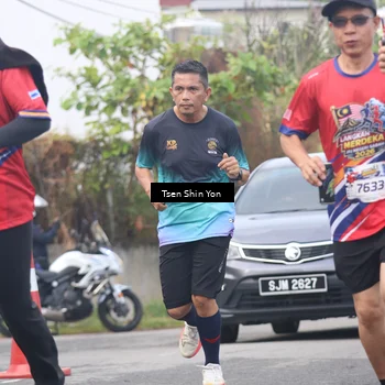 Runner Photo 5973685