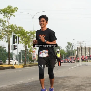 Runner Photo 5973973