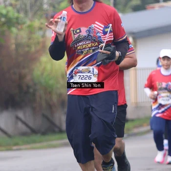 Runner Photo 5975077