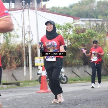 Runner Photo 5975147
