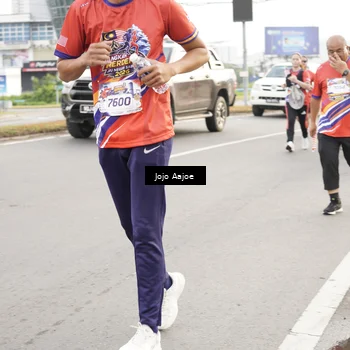 Runner Photo 5975334