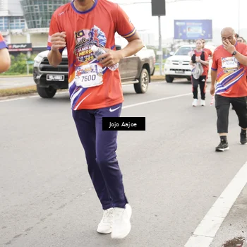 Runner Photo 5975512