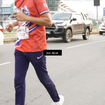 Runner Photo 5975519