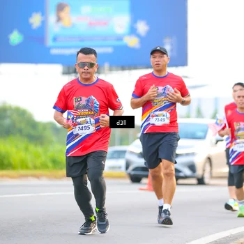 Runner Photo 5975565