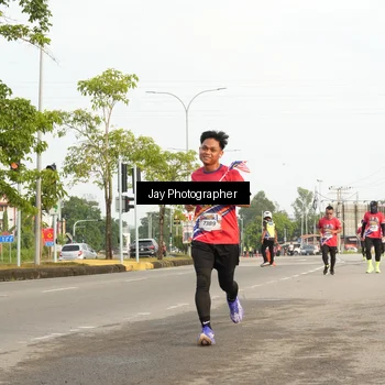 Runner Photo 5975656