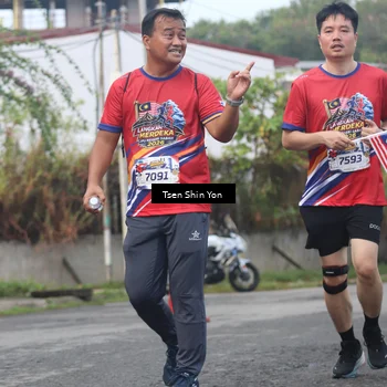 Runner Photo 5975736