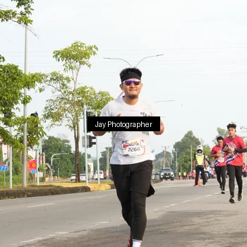 Runner Photo 5975740