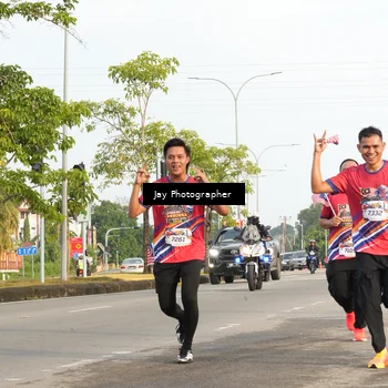 Runner Photo 5975848