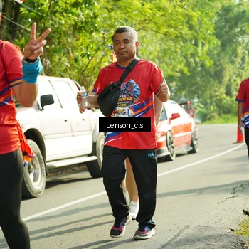 Runner Photo 5975879