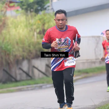 Runner Photo 5975972