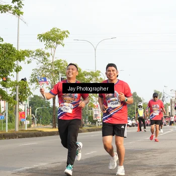 Runner Photo 5976112